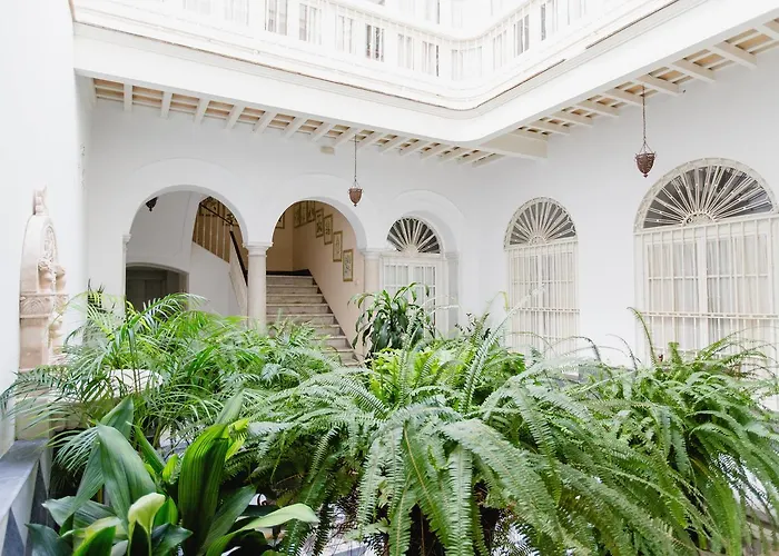 Apartamentos La Botanica, Cadiz